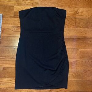 Elegant Black Strapless Dress